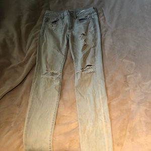 American eagle ripped jeans